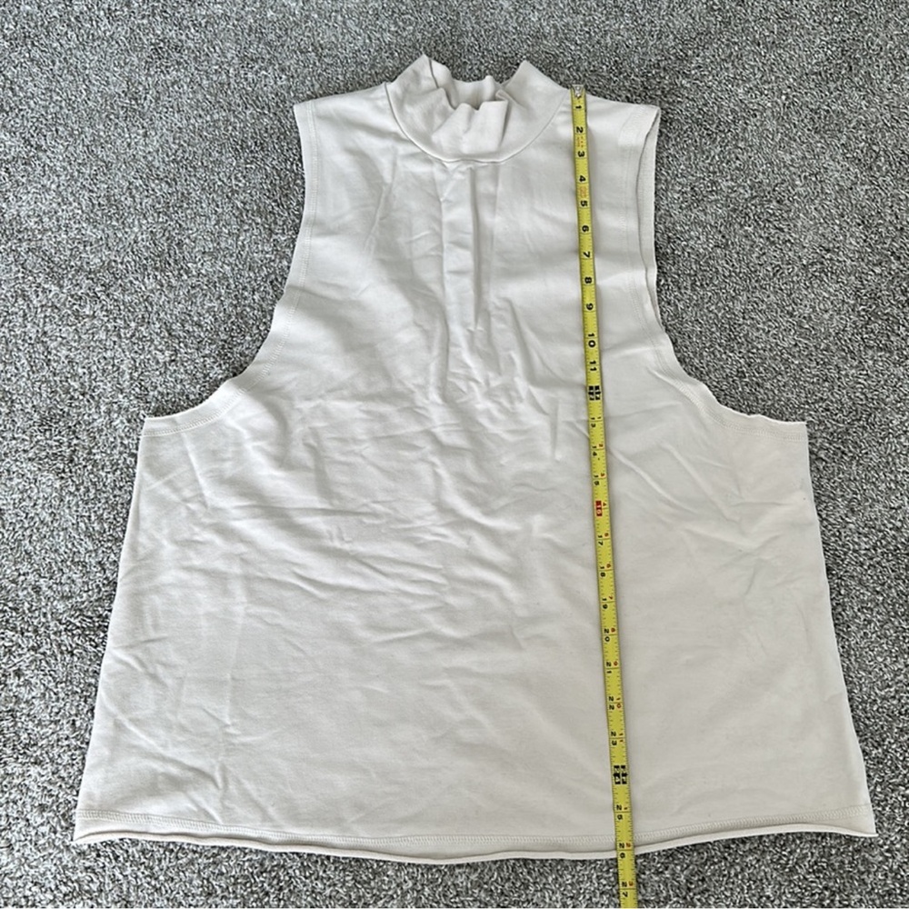 ALO Yoga Cream Muscle Tee - Picture 3 of 4